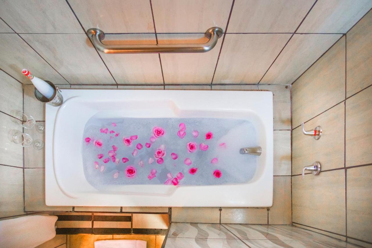 Hotel La Hacienda Quesada  Ngoại thất bức ảnh