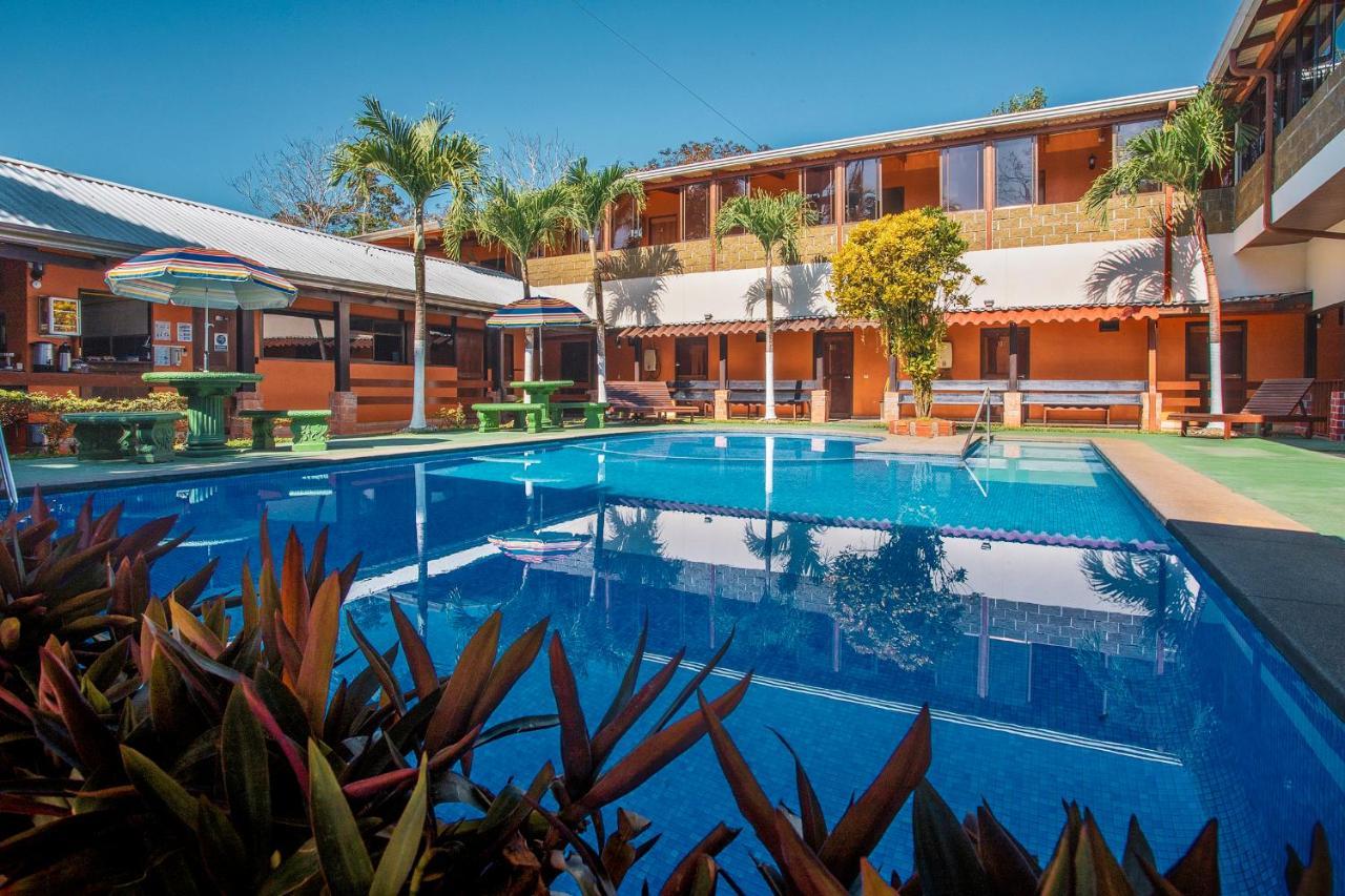 Hotel La Hacienda Quesada  Ngoại thất bức ảnh