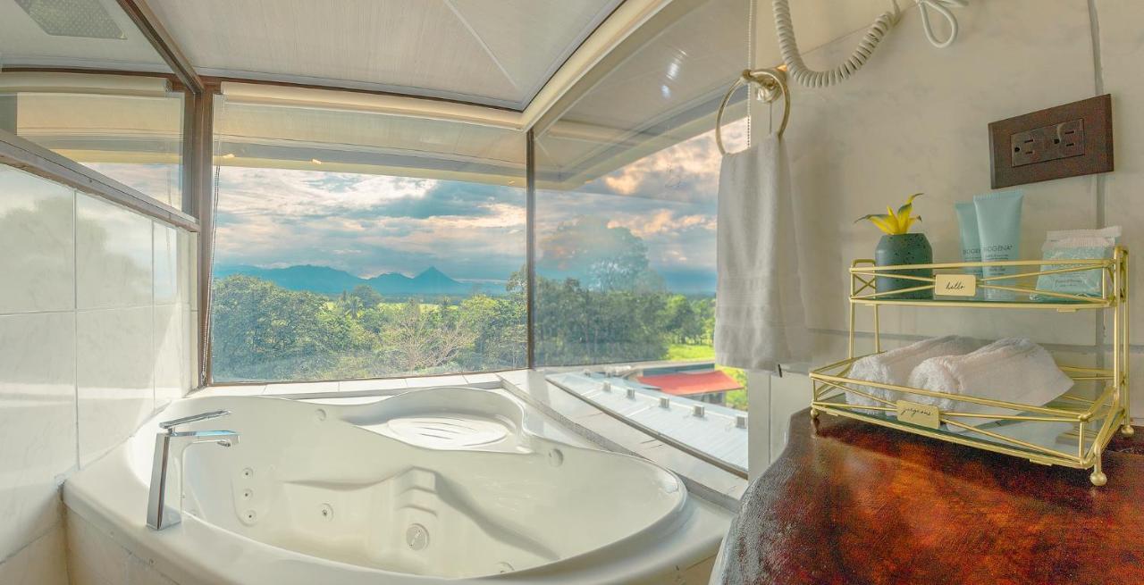 Hotel La Hacienda Quesada  Ngoại thất bức ảnh