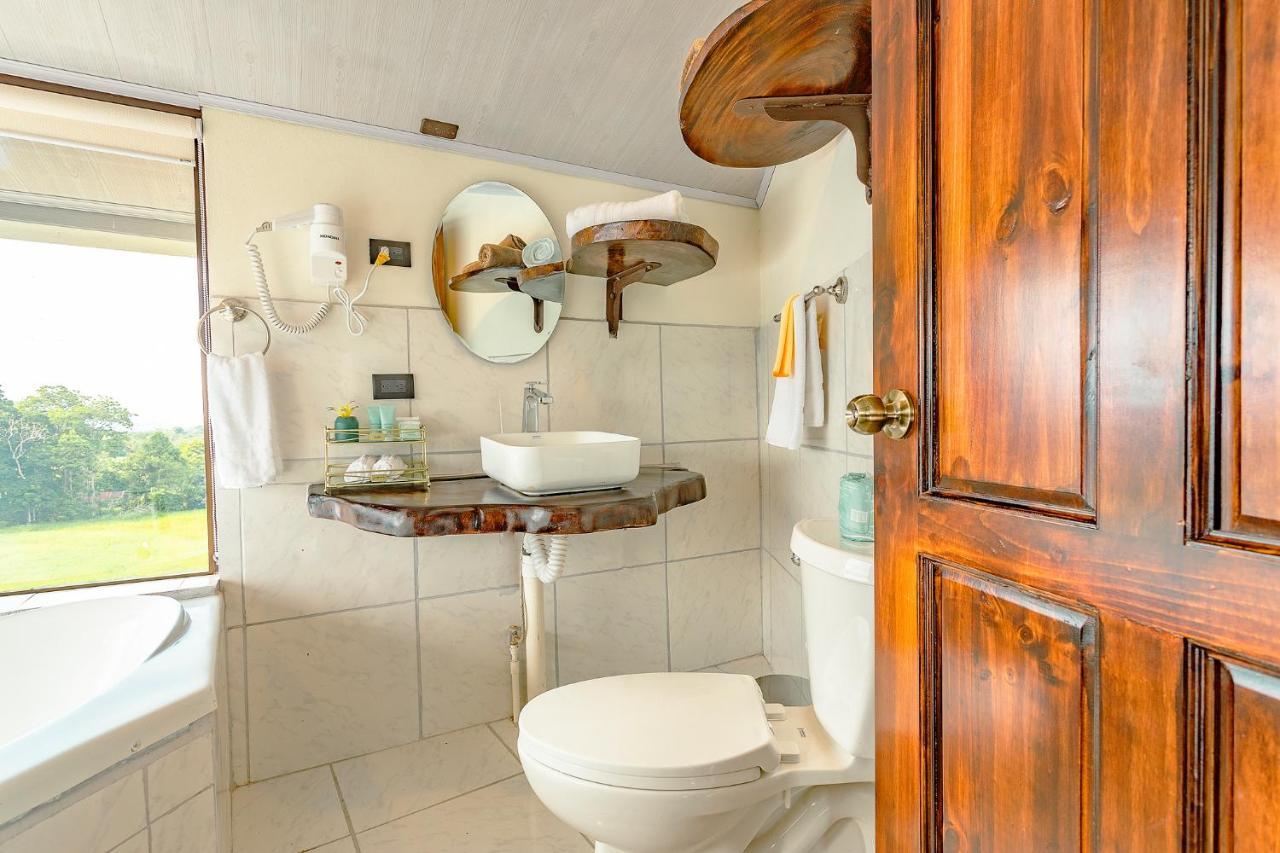 Hotel La Hacienda Quesada  Ngoại thất bức ảnh