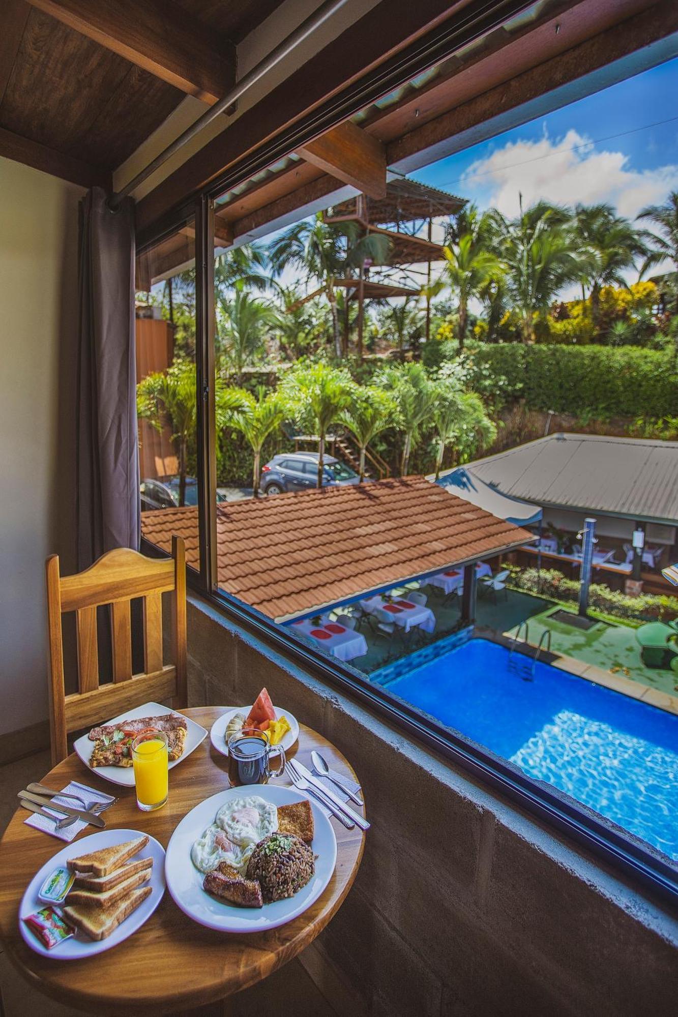 Hotel La Hacienda Quesada  Ngoại thất bức ảnh